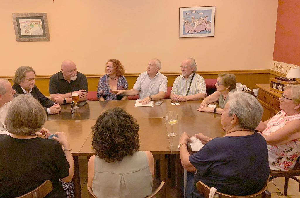 Rotary Club fa el lliurament dels xecs als guardonats a la Nit Solidària